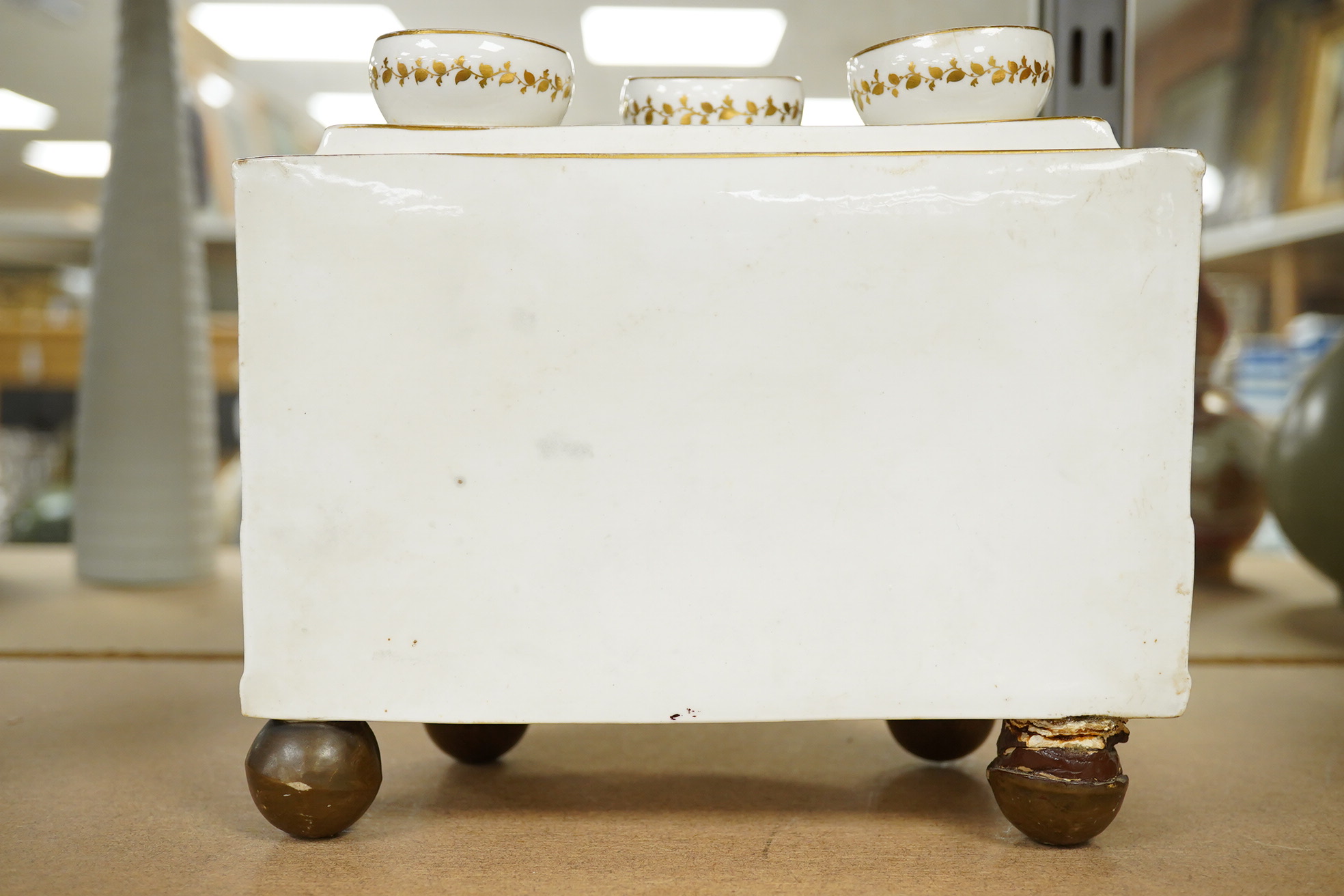 An early 19th century Davenport Longport porcelain bough pot, width 20cm. Condition - restored